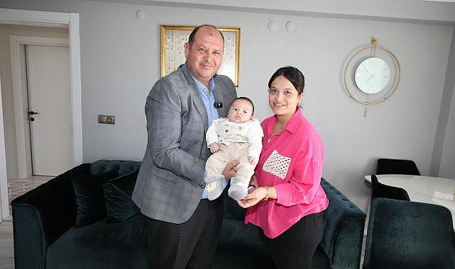 Bebeklere İlk Hediye Menderes Belediyesi'nden