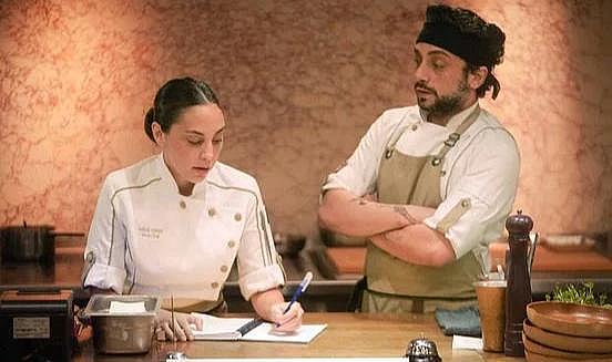 Burak Deniz ve Öykü Karayel Başrollü "Umami"den Yeni Kareler