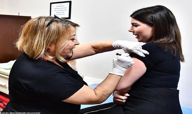 Büyükşehir&#039;den HPV hamlesi: Aşılar uygulanmaya başladı