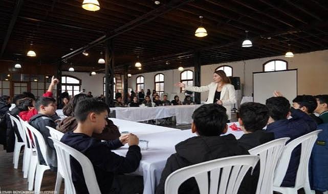 Çocuk dostu kent İzmir: Çocukların gözünden afet risklerine karşı çalıştayı gerçekleşti