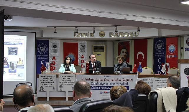 Cumhuriyetin İkinci Yüzyılında Eğitim: Sorunlar ve Çözümler Paneli Gerçekleştirildi