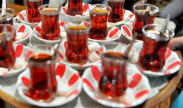 İstanbul'da 8 tane çaya ödenen para şaşırttı
