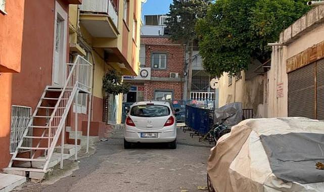 İzmir'de tüyler ürperten olay: Sevgilisinin cesedini karakola götürüp teslim oldu