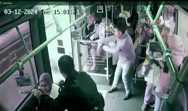 Metrobüsten düşen yolcu dehşet anlarını anlattı: Patlama sesi geldi, o an düştüm, bilincimi kaybettim