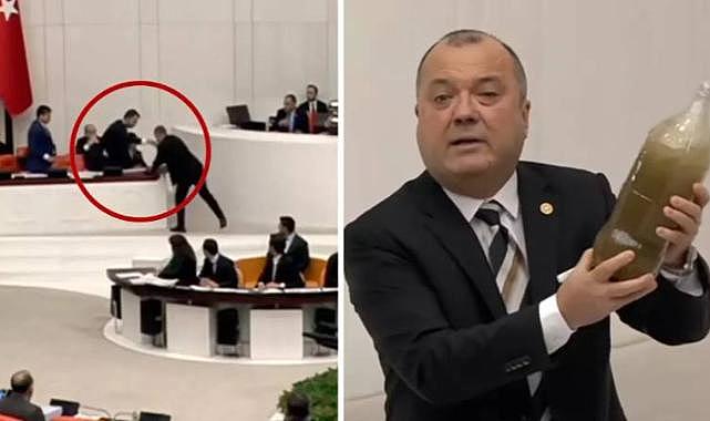 Murat Kurum masasına getirilen Ergene&#039;den gelen pis suyu fırlattı
