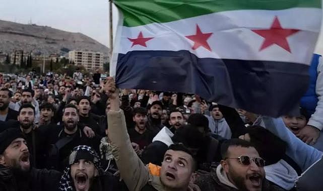 Suriye'de yeni hükümet, anayasayı ve parlamentoyu askıya aldı