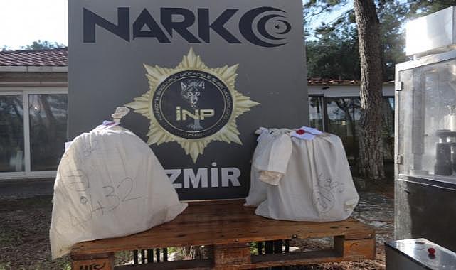 Yılbaşı öncesi emniyetten rekor uyuşturucu operasyonu: İzmir&#039;de 219 kilo 600 gram metamfetamin ele geçirildi