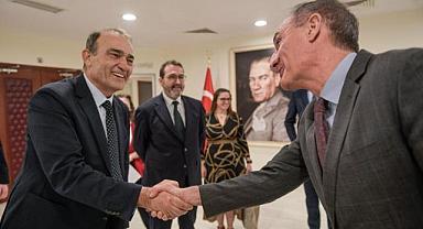 ABD ile İzmir arasında diplomatik yakınlaşma
