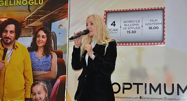 Arzu Yüksel, Tur Rehberi Filmi İzmir Galasında Sunumuyla Büyük Beğeni Topladı