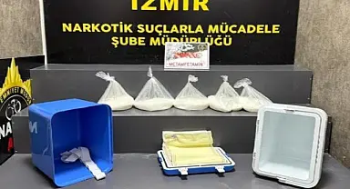Bornova'da bir araca yapılan aramada termostan 5 kilogram uyuşturucu çıktı