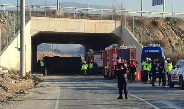 Denizli'de işçileri taşıyan minübüs devrildi: 4 can kaybı