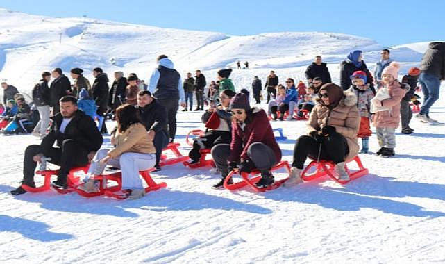 Denizli'de kayak sezonu açıldı