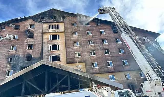Fenerbahçeli Minik Yüzücü Vedia Nil Apak ve Annesi Ferda Apak, Kartalkaya’daki Otel Yangınında Hayatını Kaybetti