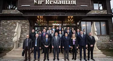 “İzmir’in ana arterlerini yenileyeceğiz”