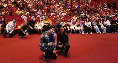 Kardeş Takımı filmine büyük ilgi...