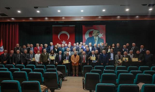Konak’ta vefa gecesi: Spora emek verenler ödüllendirildi