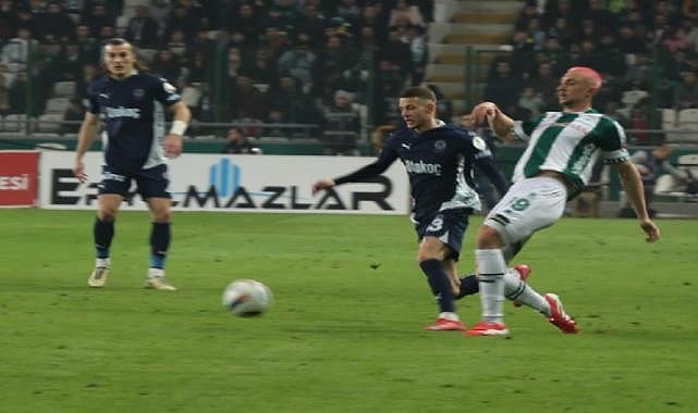 Konya'da 5 gollü düello: Tümosan Konyaspor: 2-Fenerbahçe: 3