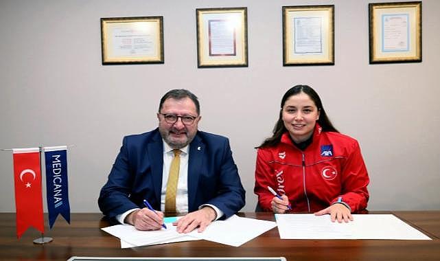 Medicana İzmir Hastanesi, başarılı yüzücü Bengisu Avcı'nın sağlık sponsoru oldu