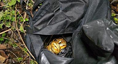 Safranbolu’daki kuyumcu soygununda çalınan altınlar ele geçirildi, zanlılar her yerde aranıyor