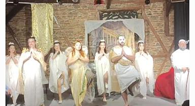 Tiyatronun “En İşlek “ Durağında Bu Hafta 3 Yetişkin Oyunu!