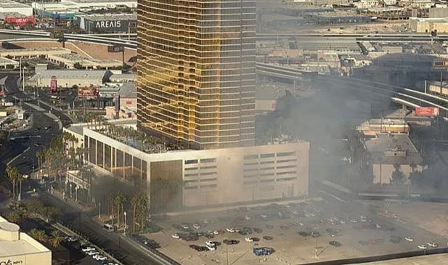 Trump Tower'ın önünde Tesla Cybertruck patladı!