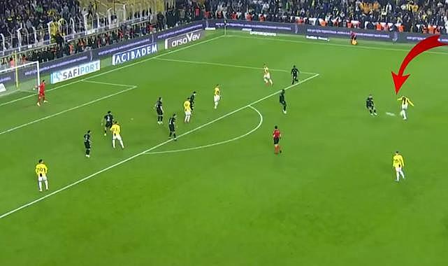 Anderson Talisca'nın uzaktan şutu ağızları açık bıraktı
