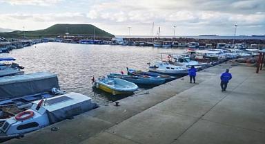 Balıkçı barınaklarına yapılan çifte zamlara, tekne sahiplerinden tepki