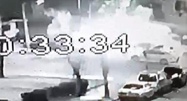 Bayraklı'da komyoneti ateşe veren 18 yaşındaki kundakçı yakalandı