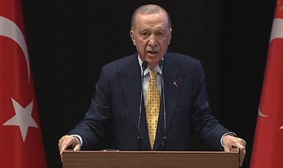 Erdoğan’dan Özel’e ser yanıt: Başkomutan olarak sana sesleniyorum, ayaklarını denk al