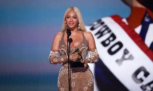 Grammy 2025: Beyonce kariyerinde ilk kez en iyi albümü kazandı