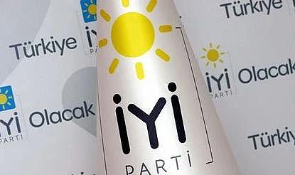 İYİ Parti İzmir’de sürpriz atamalar: Kimler hangi göreve geldi?