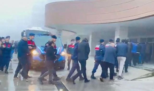 İzmir dahil 23 ilde 'Hücre-8' operasyonu: 64 şüpheli yakalandı