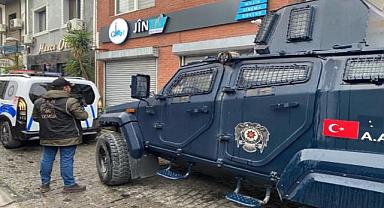 İzmir'de HDK eş sözcüsünün de aralarında bulunduğu 7 şüpheli gözaltında
