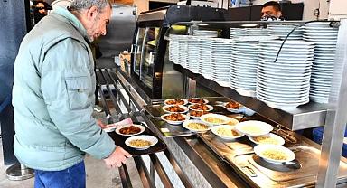 İzmir’de Kent Lokantaları’nda iftar menüsü de 50 lira