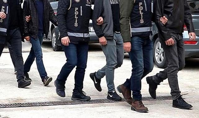 İzmir merkezli dolandırıcılık operasyonunda 61 kişi tutuklandı