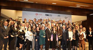 Moda endüstrisinin 78 yıldızına ödül