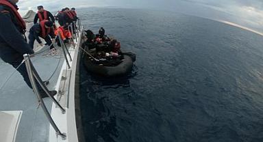 Sahil Güvenlikten göçmen mesaisi: 70'i karaya çıkartıldı