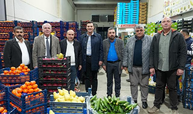 Başkan Zeyrek Sahurda Hal Esnafıyla Buluştu
