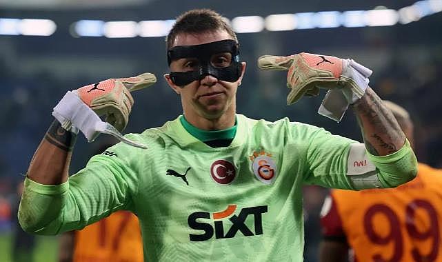 Galatasaray'a Muslera'nın yerine sürpriz kaleci! Sezon sonunda takıma veda ediyor...