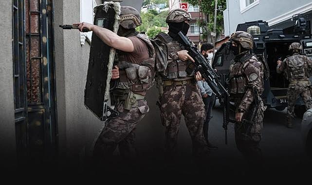 İzmir'de DEAŞ operasyonunda 4 kişi tutuklandı