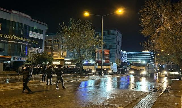 İzmir'deki yürüyüşlerde 176 gözaltı