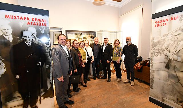 İzmir Kent Konseyi’nden  çağdaş ve lâik eğitime tam destek