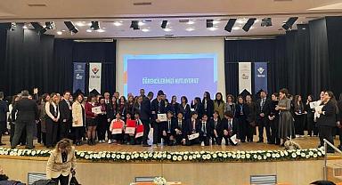 İzmirli sanayiciler destekledi, öğrenciler TÜBİTAK’ta zirveyi gördü!