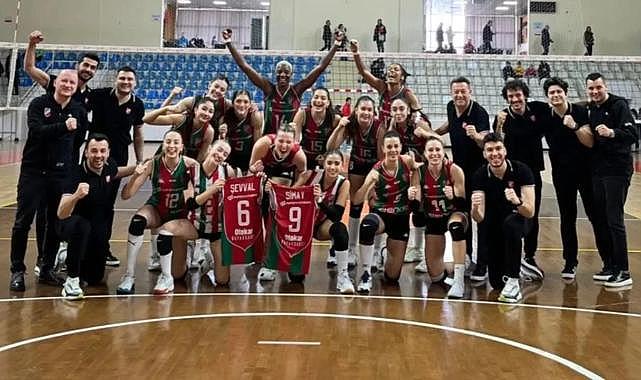 Karşıyaka Voleybol ekibinden Büyükşehir'e: "Nerede yanlış yaptık?"