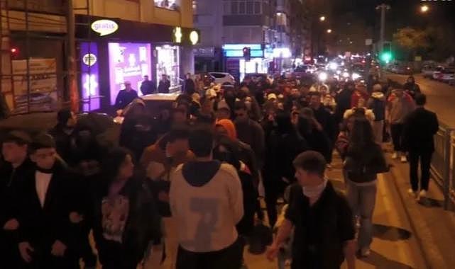 İzmir'de yasa dışı gösteri şüphelileri hakkında 13 ayrı iddianame