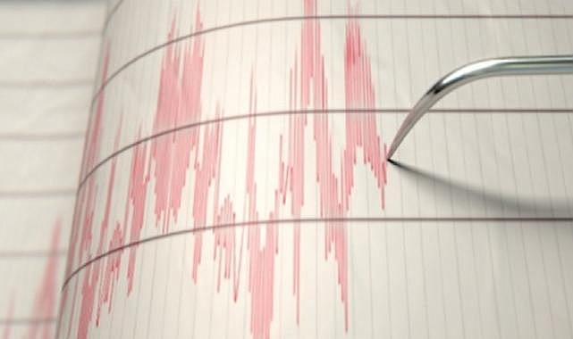 Ege Denizi'nde 6 büyüklüğünde deprem