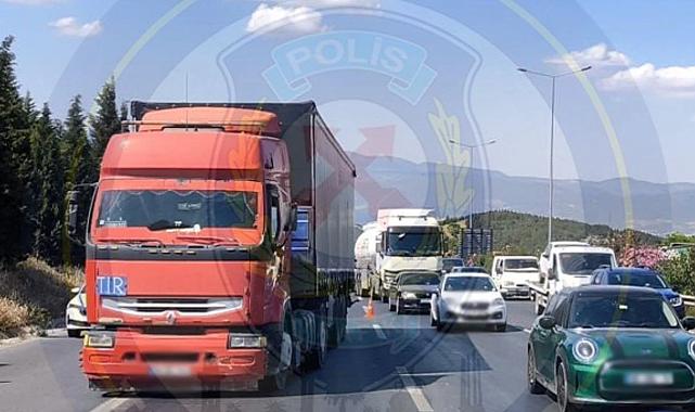 İzmir'de arızalı araç trafiği felç etti: 2.5 km trafik yoğunluğu oluştu