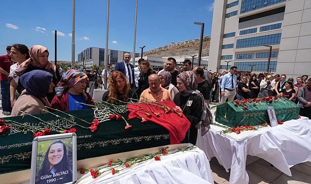 İzmir'de dekor faciası kurbanlarına veda: Birbirlerini çocukken sevmişler