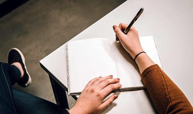 İzmir'de kalemler yarışacak: Senaryo yarışmasında başvurular açıldı