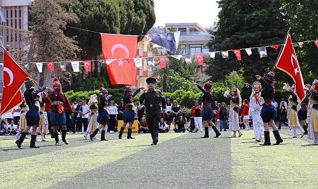 İzmir Efes Selçuk&#039;ta kültürler Halk Oyunları Şenliği&#039;nde buluşacak!